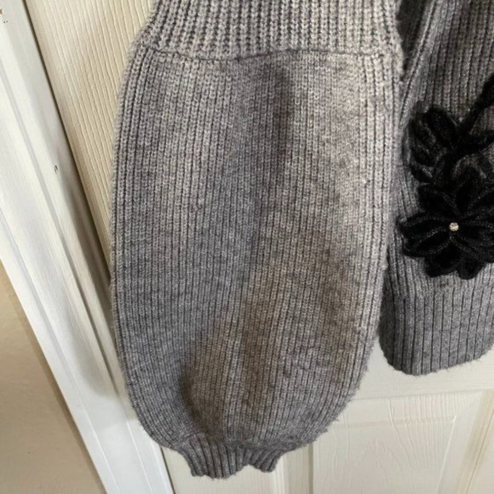 I.N.C. International Concepts Gray & Black Sweater - Picture 10 of 10